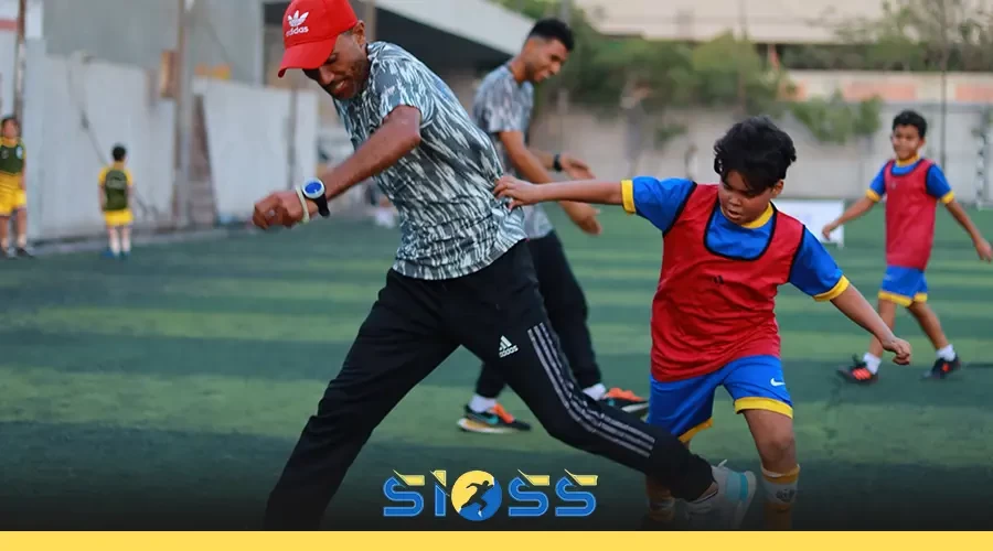 كيفية لعب كرة القدم باحتراف